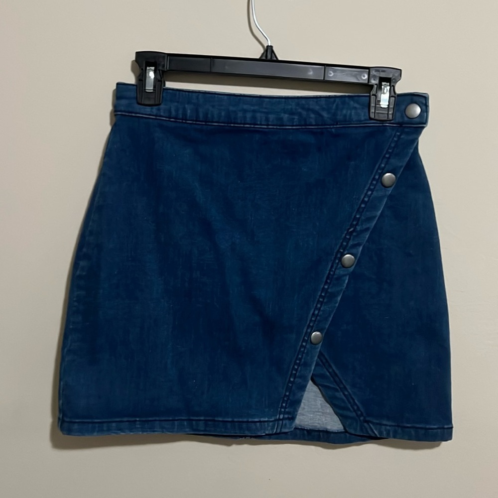 Free People denim skirt with buttons - size 4